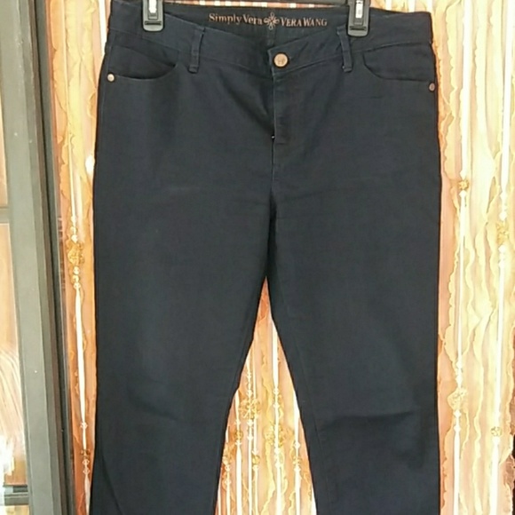 Jeans - Picture 1 of 3